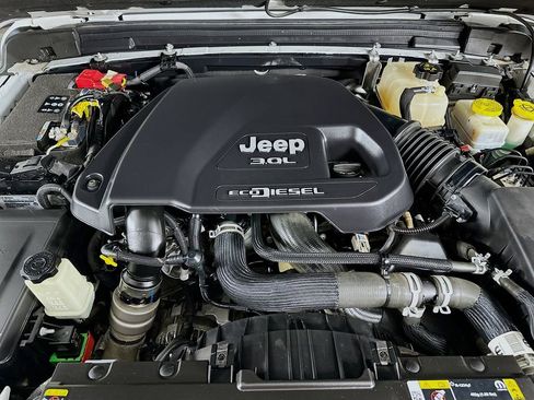 Used 2022 Jeep Wrangler Unlimited Sport AWD/4WD image 35
