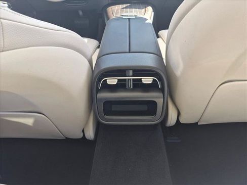 Used 2026 Mercedes-Benz E 350 4MATIC Sedan image 15