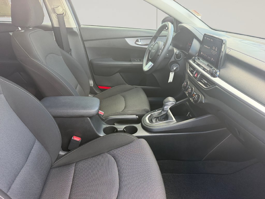 Certified 2024 Kia Forte LXS FWD image 16
