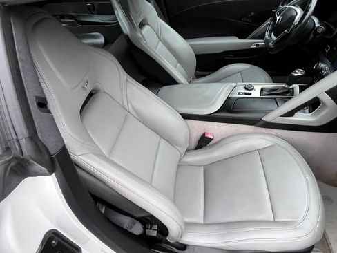 Used 2017 Chevrolet Corvette Stingray Coupe w/ 3LT Preferred Equipment Group image 21