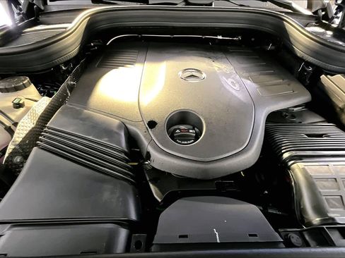 New 2026 Mercedes-Benz GLS 450 4MATIC image 14