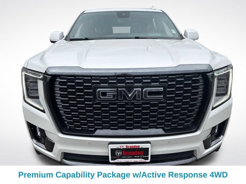 Used 2023 GMC Yukon XL Denali Ultimate AWD/4WD image 9