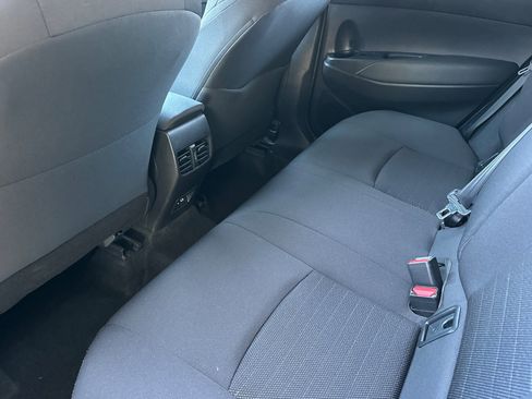 Used 2024 Toyota Corolla Cross AWD Hybrid image 12