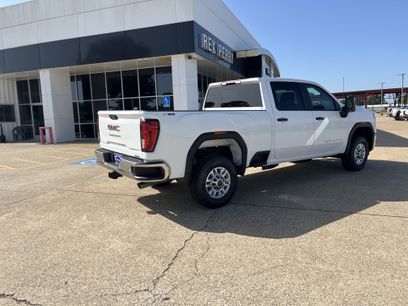 New 2026 GMC Sierra 2500 Pro w/ 1SA Pro Safety Plus Package