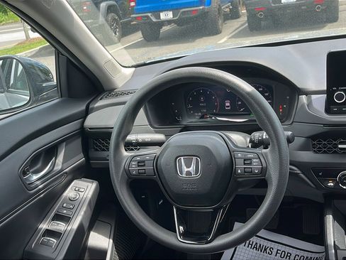 Used 2025 Honda Accord SE image 22