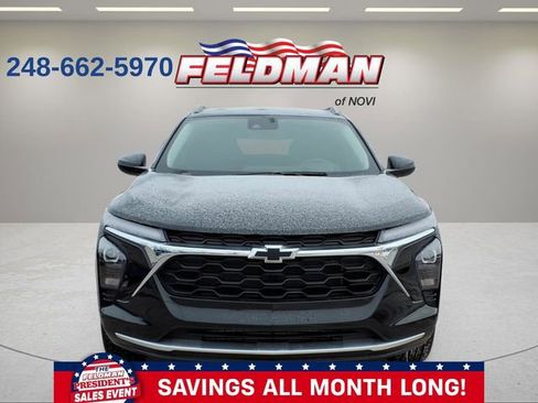 Used 2025 Chevrolet Trax LT w/ Driver Confidence Package image 9