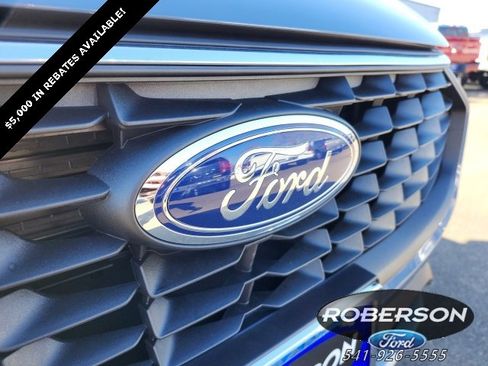 Used 2025 Ford Escape Active w/ Cold Weather Package image 7