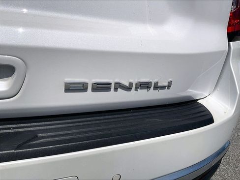 Used 2022 GMC Yukon Denali w/ Denali Premium Package AWD/4WD image 29