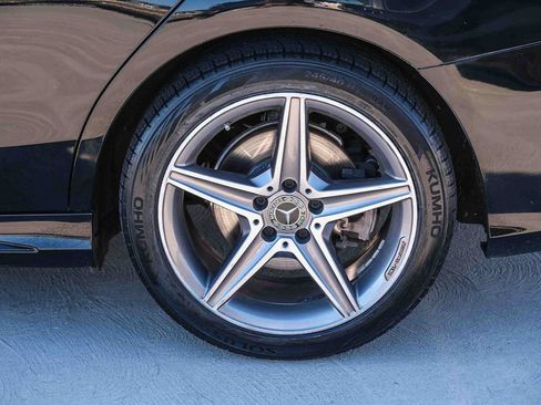 Used 2017 Mercedes-Benz C 300 Sedan image 9