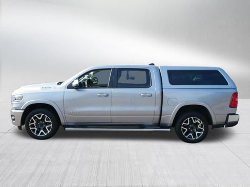 Used 2025 RAM 1500 Laramie AWD/4WD image 4