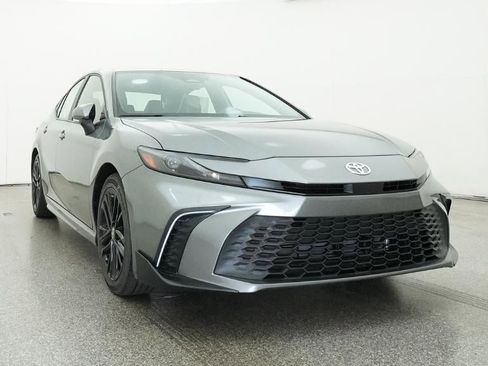New 2026 Toyota Camry SE FWD image 30
