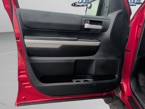 Used 2015 Toyota Tundra SR5 w/ TRD Off Road Package AWD/4WD image 18