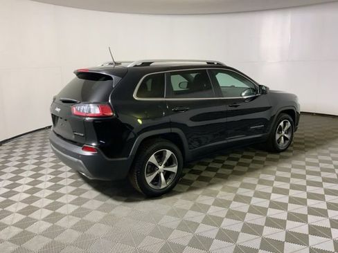Used 2019 Jeep Cherokee Limited image 7
