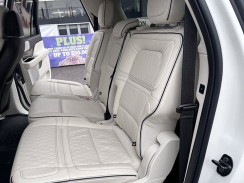 Used 2022 Lincoln Navigator L Black Label image 9