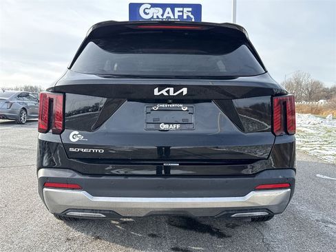 Used 2025 Kia Sorento SX image 7