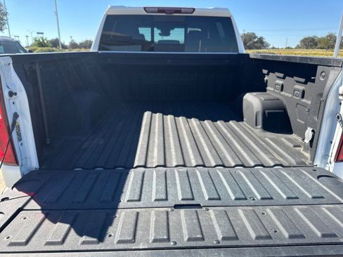 Used 2024 Chevrolet Silverado 1500 ZR2 w/ Technology Package image 18