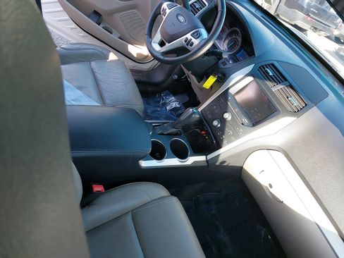 Used 2013 Ford Explorer XLT image 10