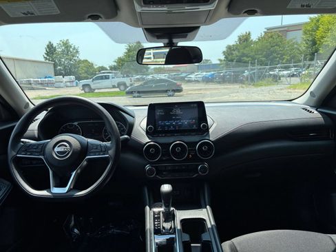 Used 2025 Nissan Sentra SV FWD image 31