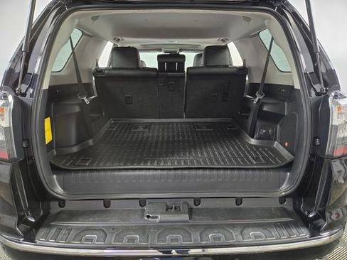 Used 2022 Toyota 4Runner Limited AWD/4WD image 22