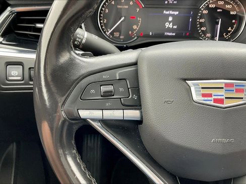 Used 2022 Cadillac XT6 Luxury image 23