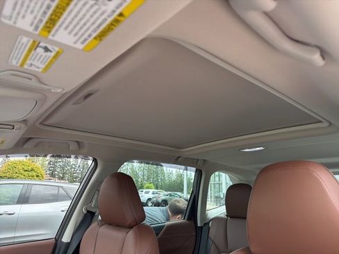 Used 2024 Subaru Forester Touring AWD/4WD image 11