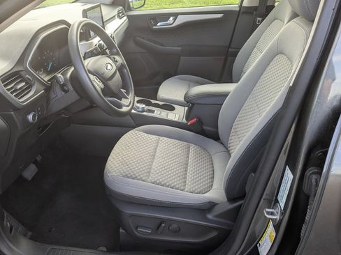 Used 2020 Ford Escape SE FWD image 13
