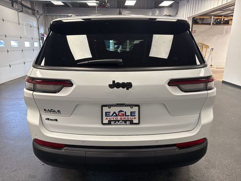 New 2026 Jeep Grand Cherokee L Limited w/ Limited Altitude Package AWD/4WD image 9