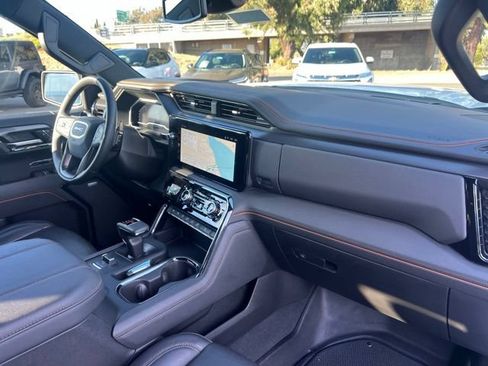 Used 2025 GMC Sierra 1500 AT4 AWD/4WD image 28