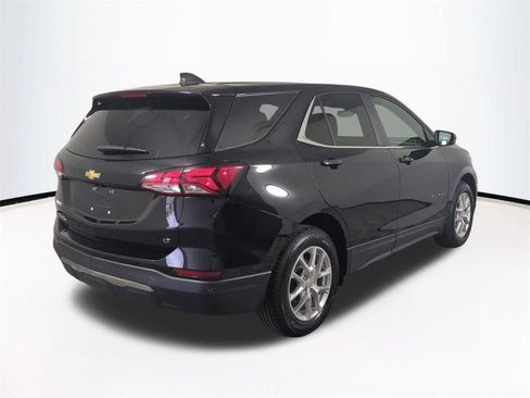 Used 2024 Chevrolet Equinox LT FWD image 5