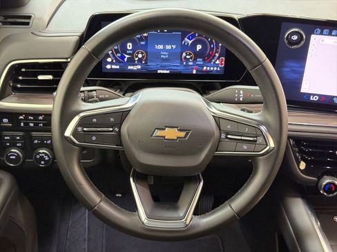 Used 2025 Chevrolet Tahoe LT AWD/4WD image 17