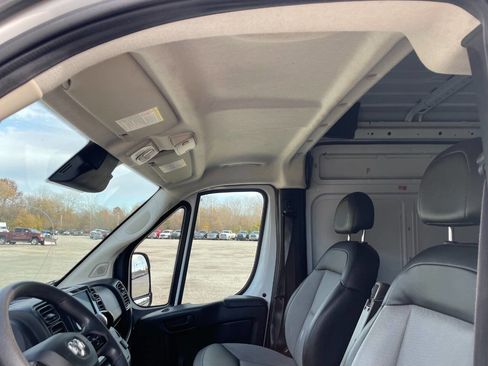 Used 2023 RAM ProMaster 2500 image 14
