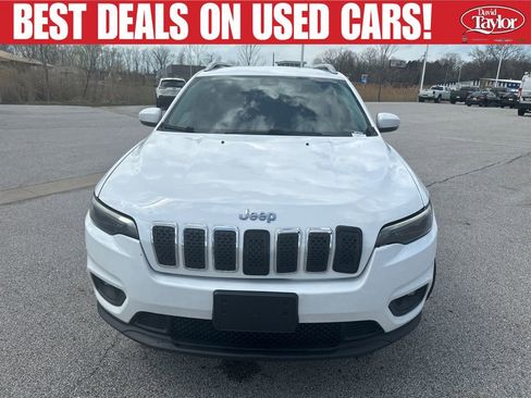 Used 2019 Jeep Cherokee Latitude Plus w/ Cold Weather Group AWD/4WD image 9