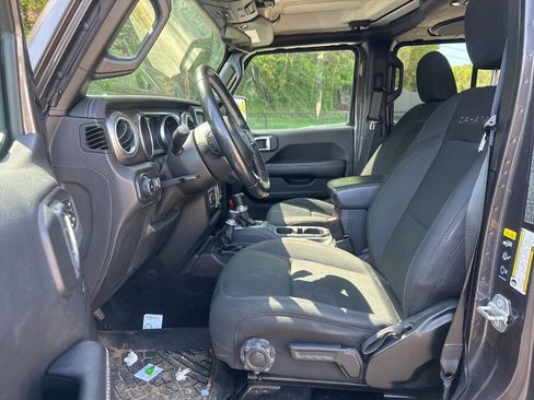 Used 2021 Jeep Wrangler Unlimited Sahara image 18