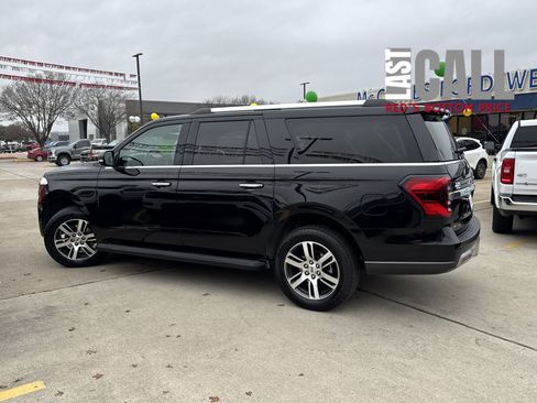 Used 2024 Ford Expedition Max Limited image 11