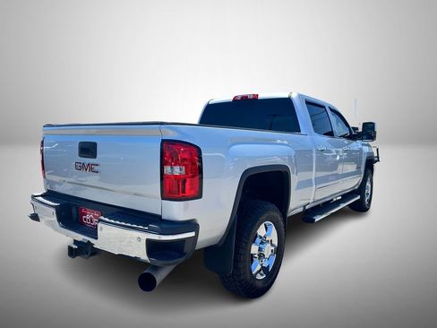 Used 2017 GMC Sierra 2500 SLT w/ Duramax Plus Package AWD/4WD image 4