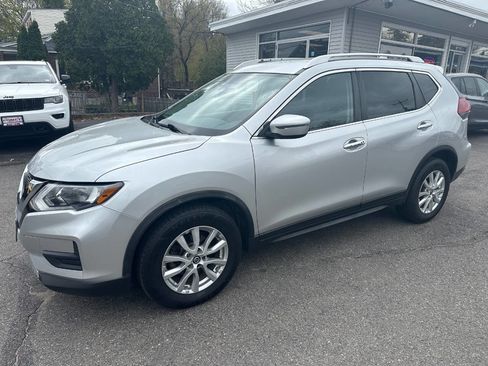 Used 2019 Nissan Rogue SV FWD image 9