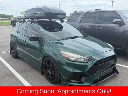 Used 2017 Ford Focus ST FWD image 1