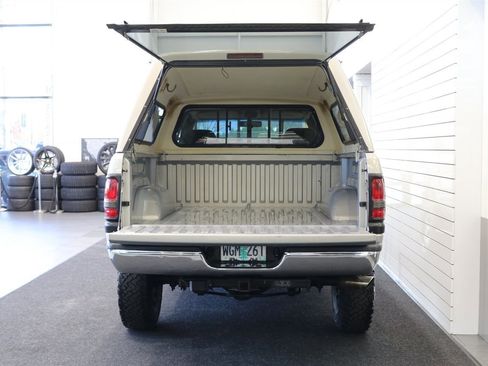 Used 1998 Dodge Ram 2500 Truck 4x4 Quad Cab image 15