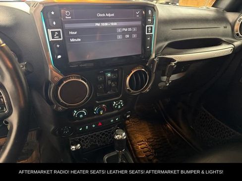 Used 2017 Jeep Wrangler Unlimited Rubicon AWD/4WD image 17