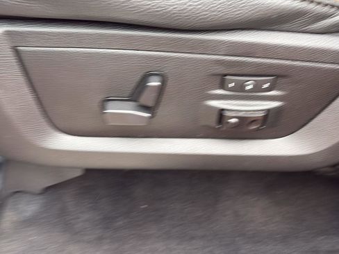 Used 2017 RAM 1500 Limited image 11