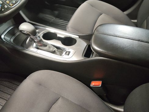 Used 2023 Chevrolet Malibu LT FWD image 26