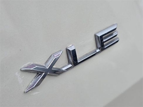 Certified 2024 Toyota Grand Highlander XLE image 7