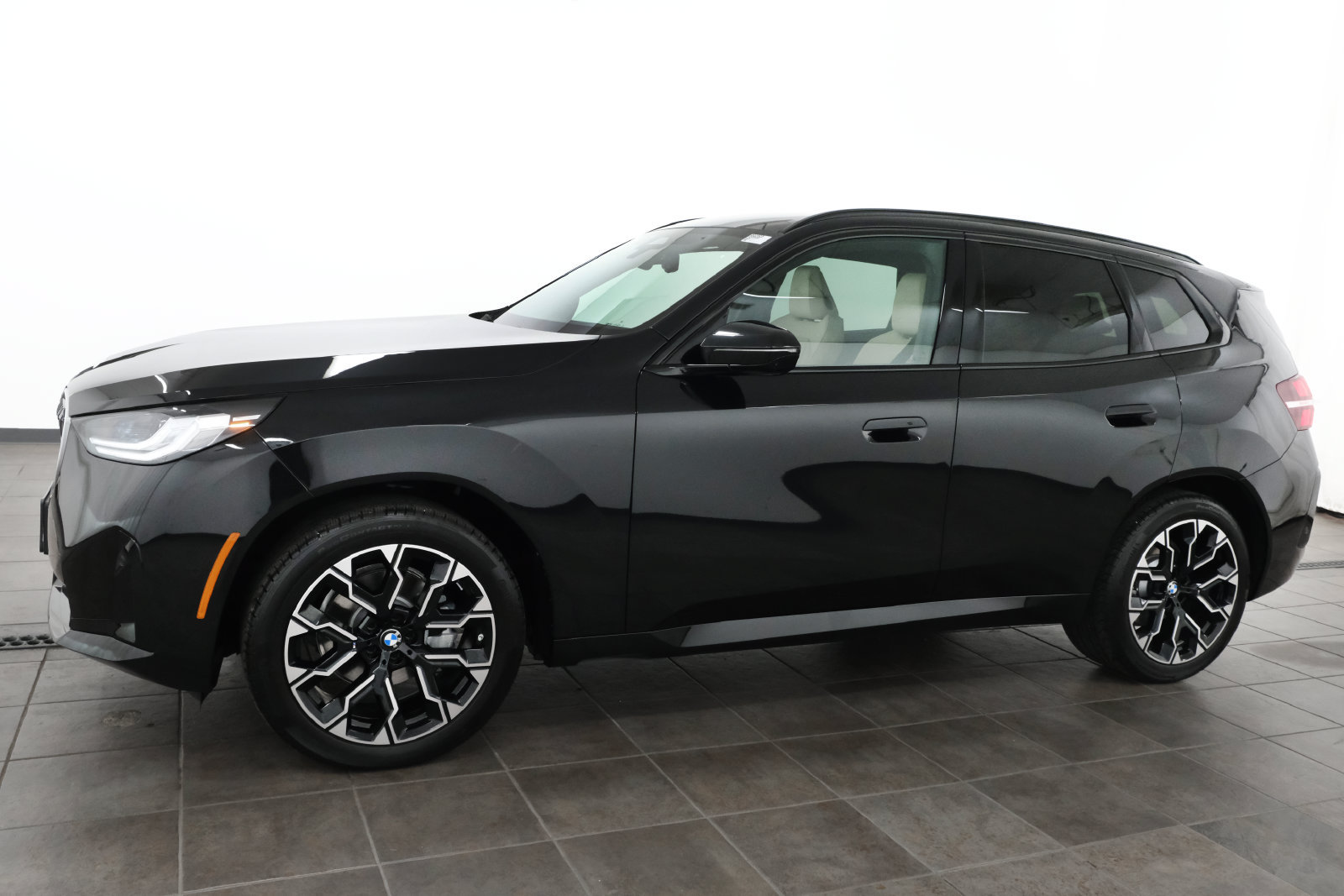 Used 2026 BMW X3 xDrive30i w/ Premium Package AWD/4WD image 2