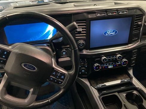 Used 2024 Ford F350 Lariat w/ Lariat Ultimate Package AWD/4WD image 29