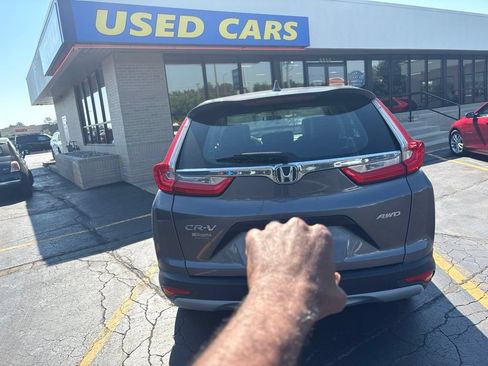 Used 2017 Honda CR-V LX image 6