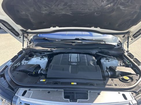 Used 2016 Land Rover Range Rover HSE image 34