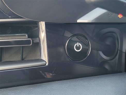 Used 2021 Porsche Taycan 4S image 8