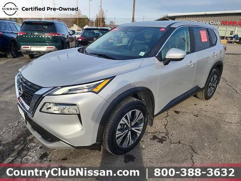 Certified 2023 Nissan Rogue SV image 4