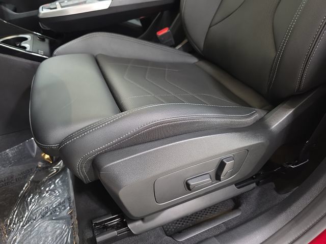 Certified 2026 BMW X1 xDrive28i w/ M Sport Package AWD/4WD image 26