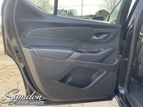Used 2023 Chevrolet Traverse Premier w/ Redline Edition image 19
